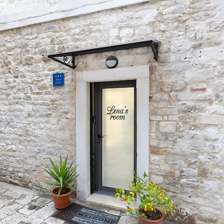 Apartament Lena's In Palace